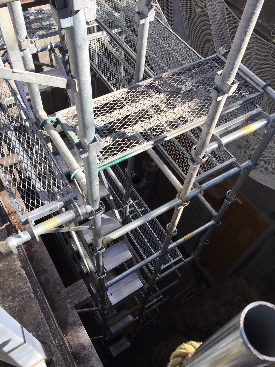 足場工事 施工事例3